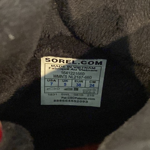 Adorable Snow ❄️🥾 - Picture 6 of 6